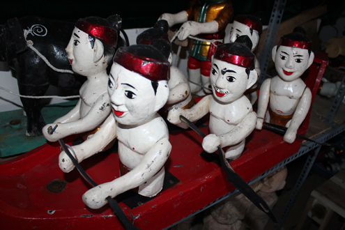 Artista protector del guiñol acuático vietnamita